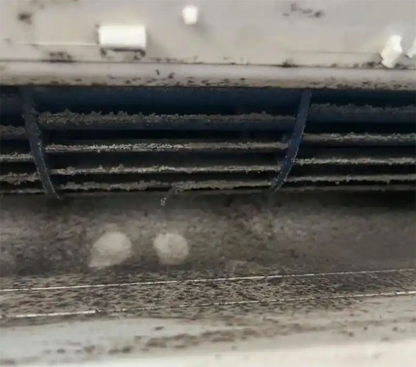 湘潭市空调吹的风有股烧焦味是怎么回事